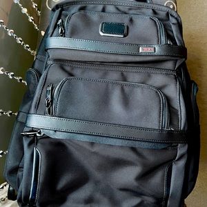 TUMI Alpha Backpack laptop NICE black nylon